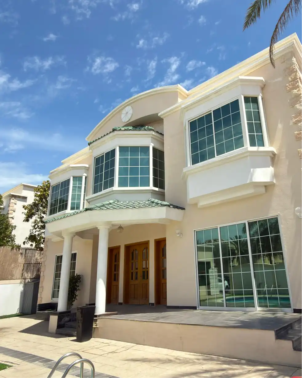 Canal Side Villa, Marasi Drive